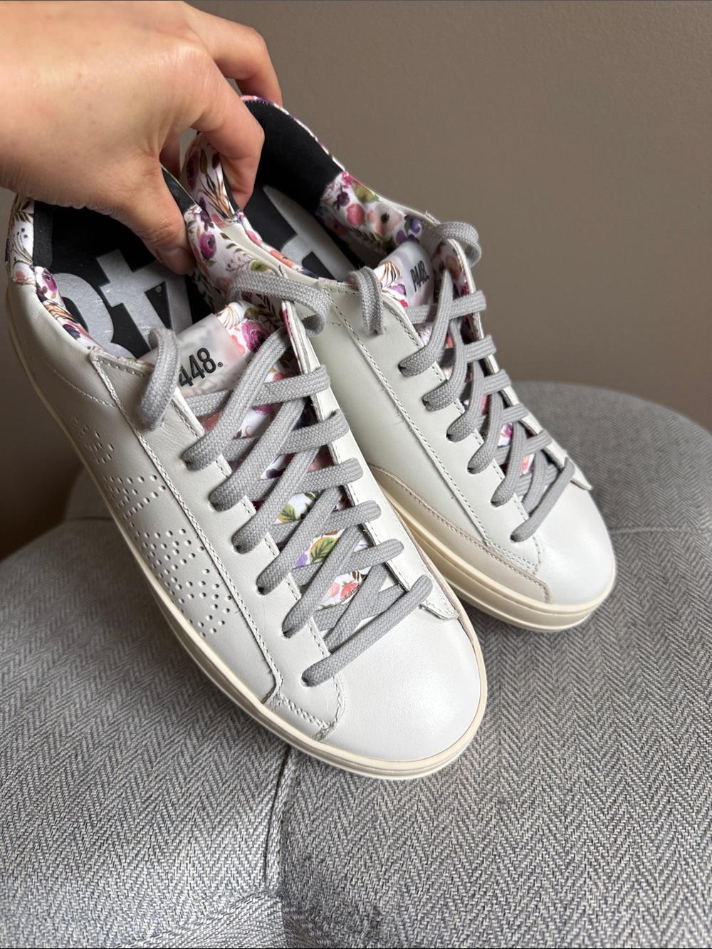 P488 Women's Leather Casual Sneakers with Floral Lining